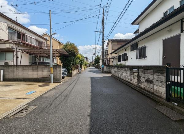 府中市西原町3丁目の土地 前面道路含む現地写真