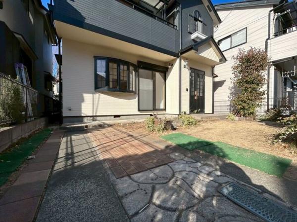 東村山市恩多町1丁目の戸建 駐車場