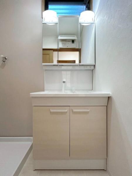 東村山市恩多町1丁目の戸建 洗面化粧台