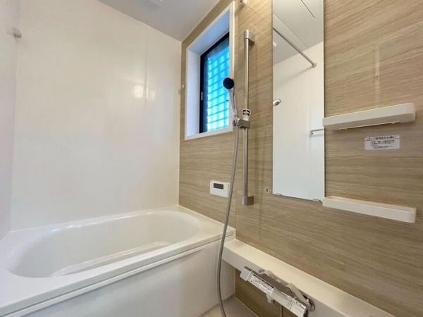 東村山市恩多町1丁目の戸建 浴室