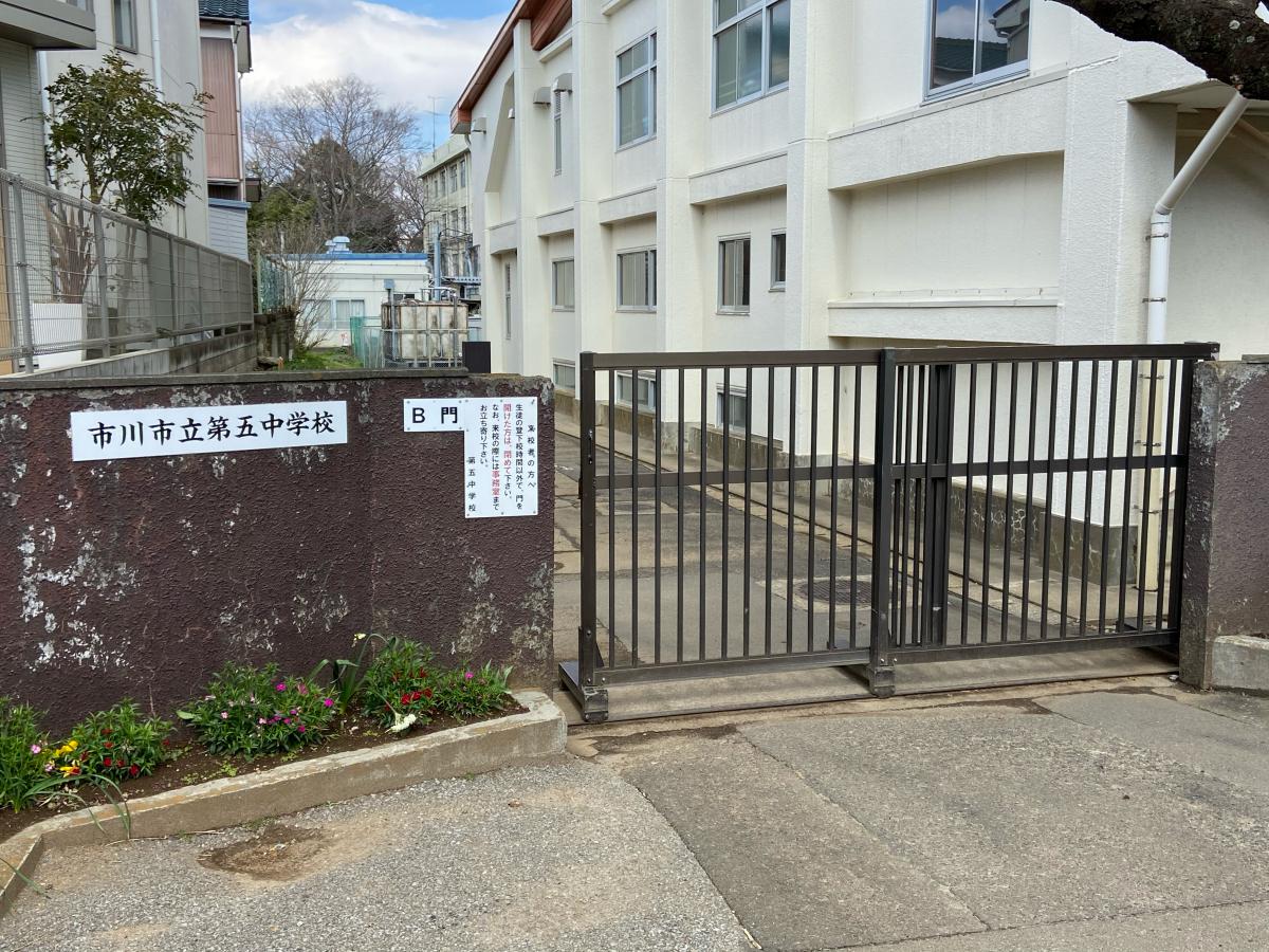 市川大野パークハウス 玄関