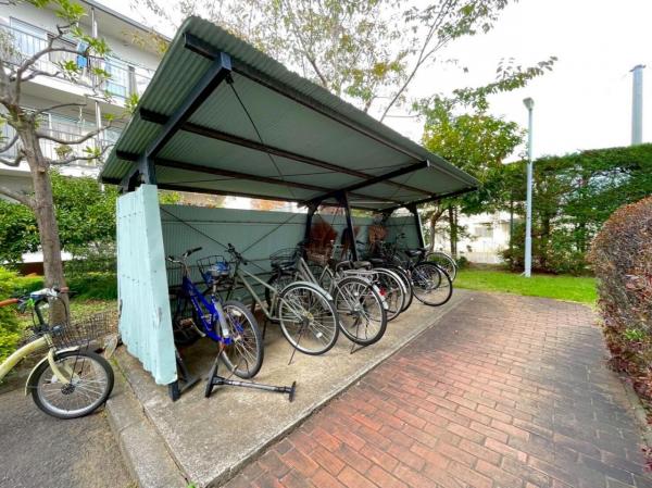 富士見町住宅 駐輪場