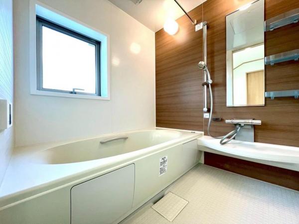 東大和市南街6丁目の戸建 浴室