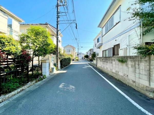 小平市上水南町1丁目の土地 前面道路含む現地写真