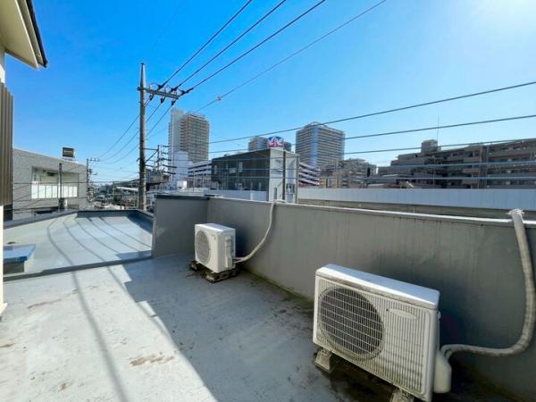 小金井市本町5丁目の連棟式戸建 バルコニー