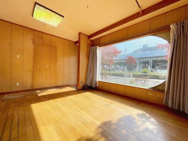 小金井市本町5丁目の連棟式戸建 リビング