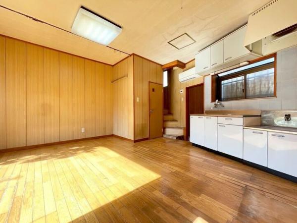 小金井市本町5丁目の連棟式戸建 リビングダイニング