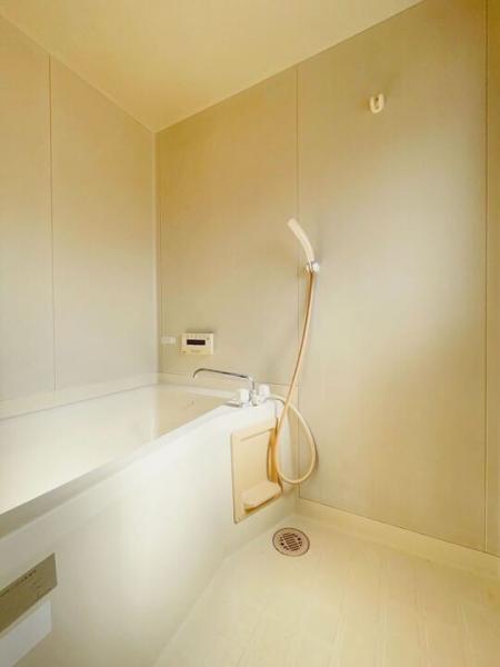 小金井市本町5丁目の連棟式戸建 浴室