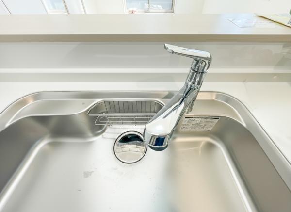 江戸川区南小岩2丁目　新築戸建て 発電・温水設備(専用部)