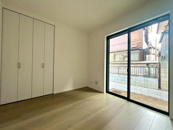 東村山市多摩湖町3丁目の戸建　全2棟 前面道路含む現地写真