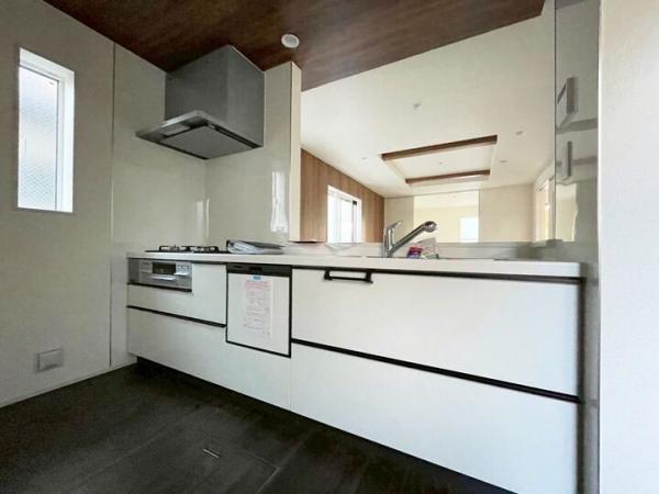 小平市小川町1丁目の新築戸建　ラスト1棟 キッチン