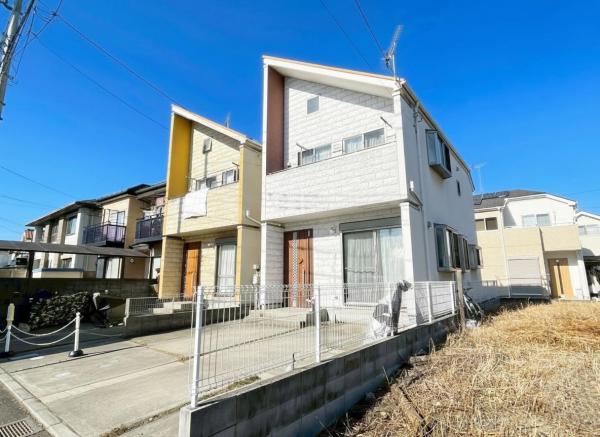 東大和市狭山5丁目の戸建 駐車場