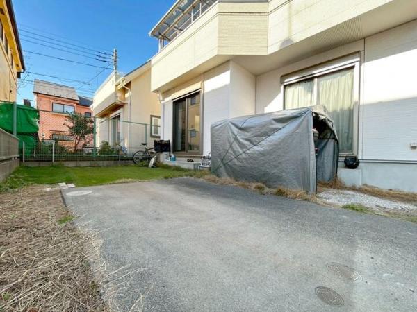 小平市小川町1丁目の戸建 駐車場