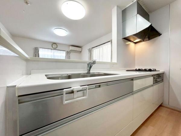 小平市小川町1丁目の戸建 キッチン