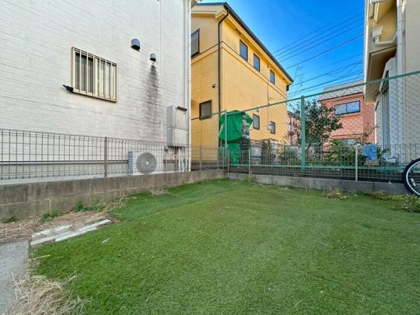 小平市小川町1丁目の戸建 庭