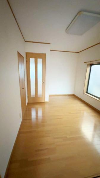 足立区伊興3丁目　中古戸建 洋室