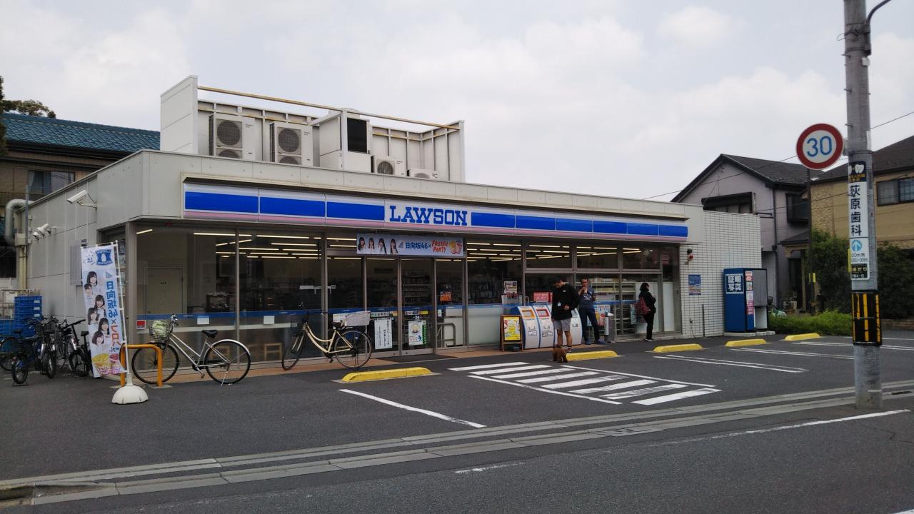 足立区伊興3丁目　中古戸建 前面道路含む現地写真