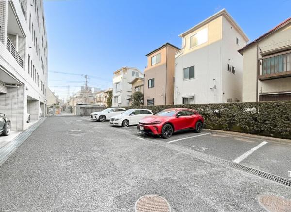 モアアペックス西小岩 敷地内駐車場