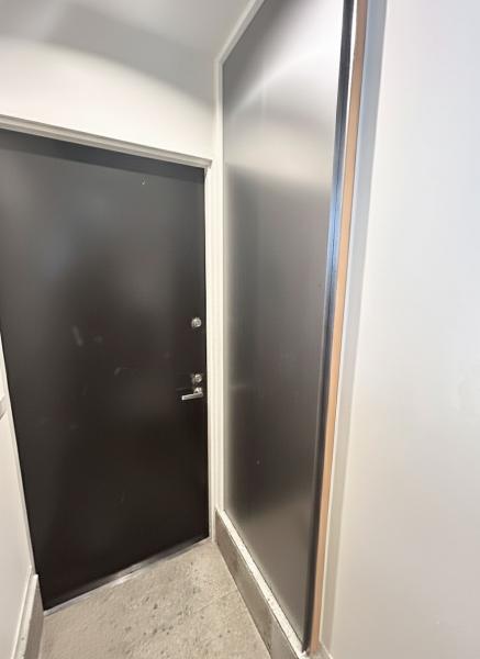 杉並区和泉4丁目 中古戸建 玄関