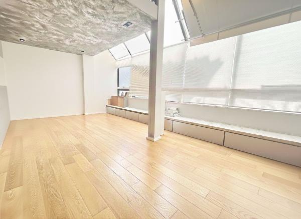 杉並区和泉4丁目 中古戸建 リビング