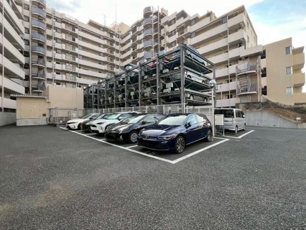 サンヴェール久米川 駐車場