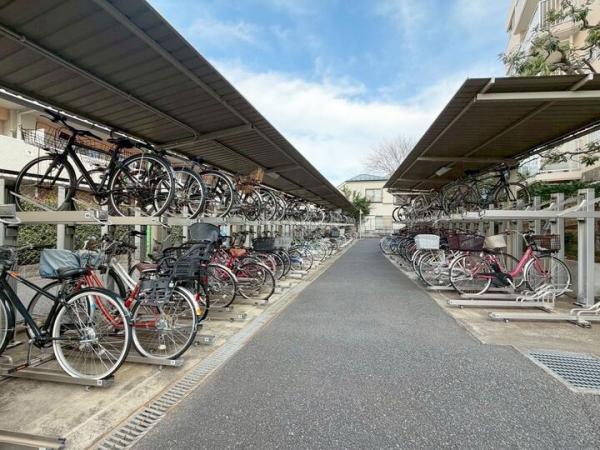 サンヴェール久米川 駐輪場