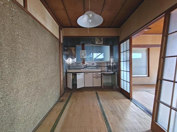 台東区橋場1丁目　中古戸建 リビング