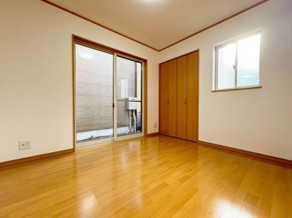 東村山市廻田町2丁目の戸建 洋室