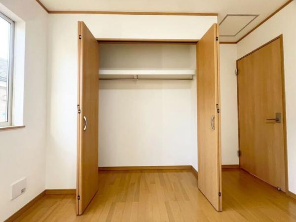 東村山市廻田町2丁目の戸建 収納