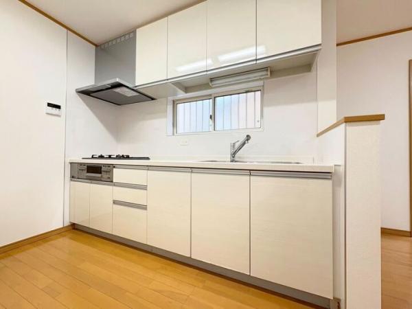 東村山市廻田町2丁目の戸建 キッチン