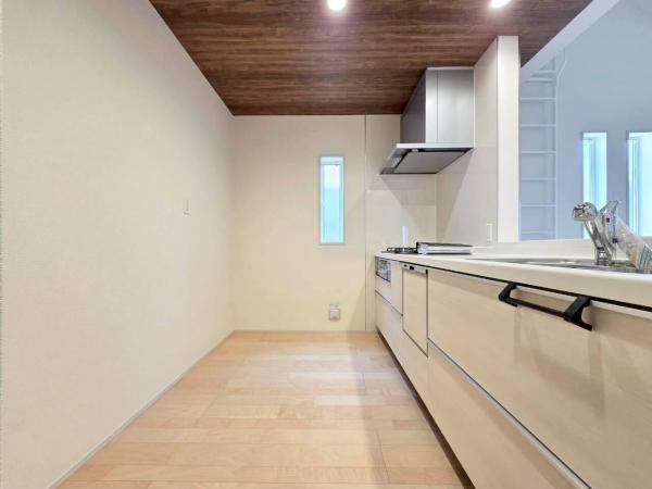 国分寺市本多3丁目の新築戸建　ラスト1棟 キッチン