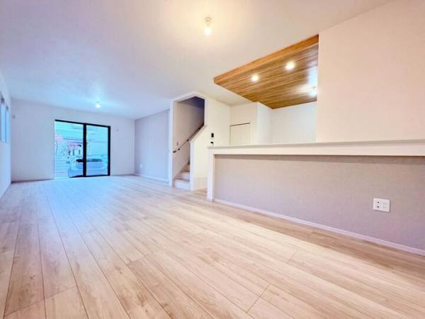 東村山市萩山町2丁目の新築戸建　全2棟 リビングダイニング