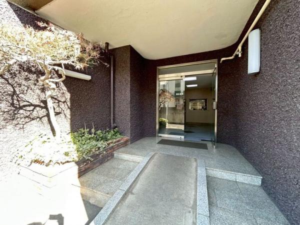 小金井ハイツ エントランス（外）