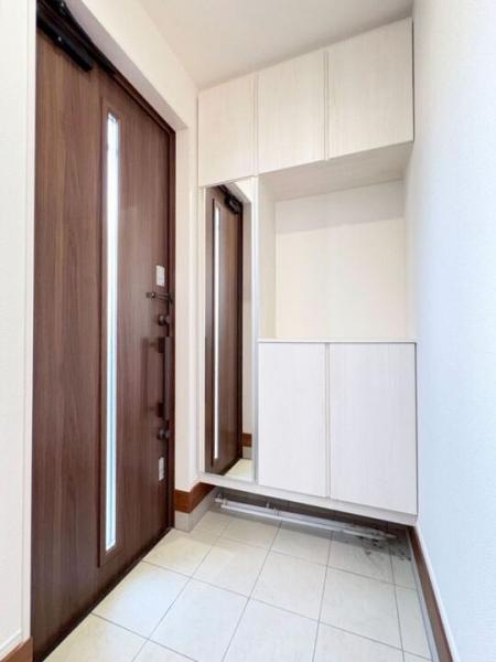 小金井市貫井南町1丁目の戸建 玄関