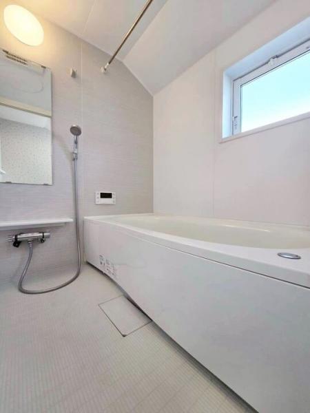 小金井市貫井南町1丁目の戸建 浴室