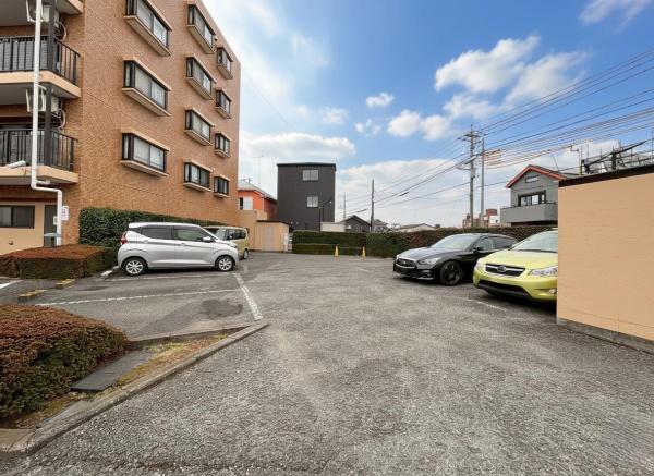 ライオンズマンション小平栄町 敷地内駐車場