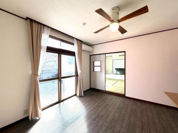 小平市小川東町の戸建 リビング