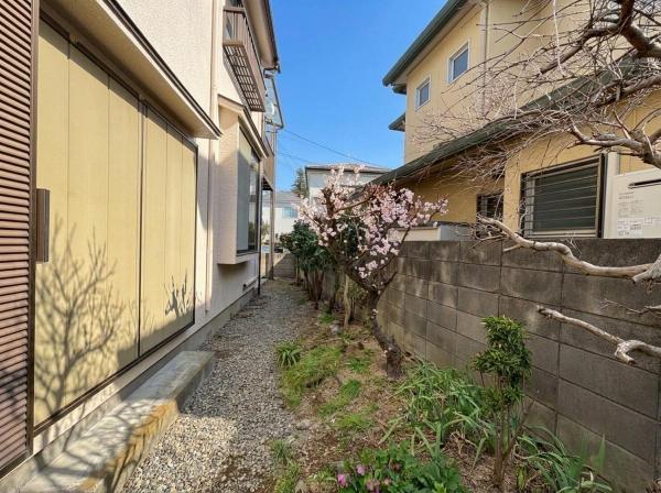 東村山市萩山町1丁目の戸建 庭