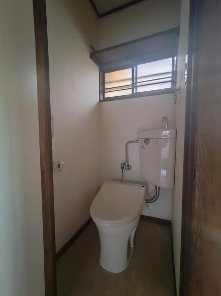 杉並区高井戸5丁目　中古戸建 トイレ