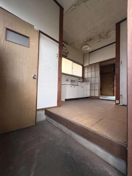 府中市小柳町1丁目　アパート 玄関