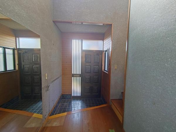 小金井市本町3丁目　中古戸建 玄関