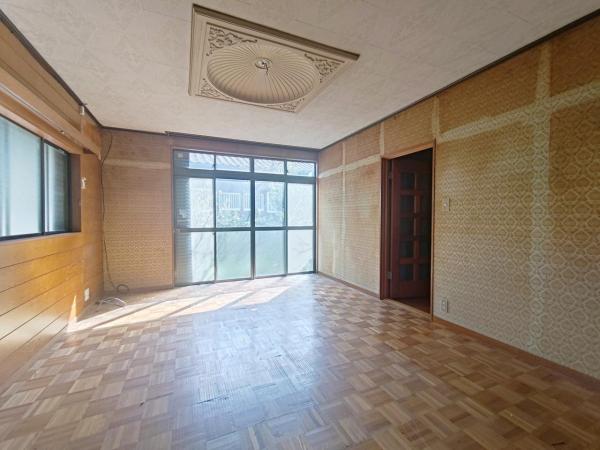 小金井市本町3丁目　中古戸建 リビング