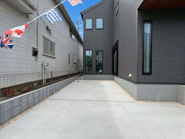 小平市小川町1丁目の新築戸建 駐車場