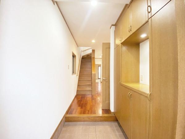 豊島区高松2丁目 中古戸建 玄関
