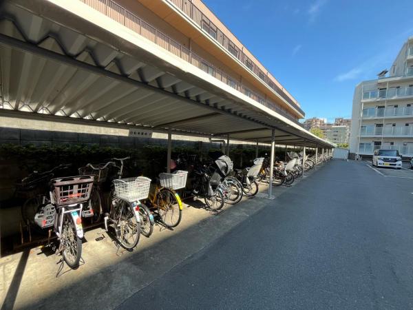 葛西パークサイドハイツ 駐輪場