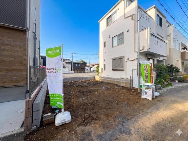 川口市芝下2丁目 新築戸建 前面道路含む現地写真