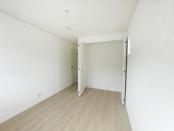 西一之江3丁目　新築戸建ー2棟－ 収納
