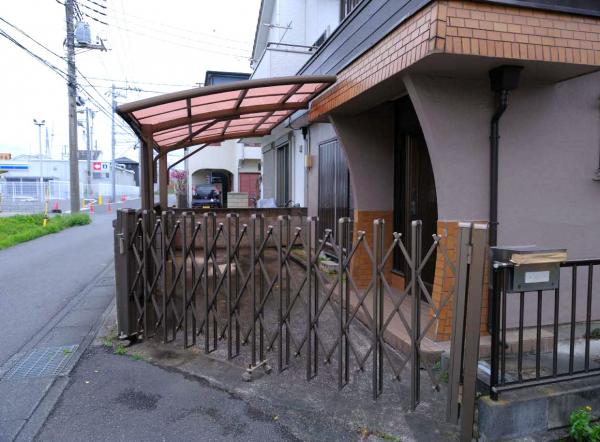 越谷市下間久里　中古戸建 駐車場