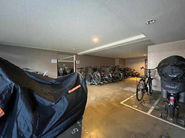ベルヴィータ小岩 駐輪場