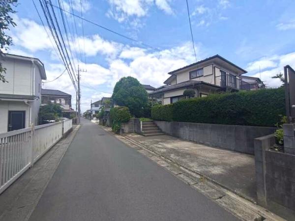 四街道市大日　土地 前面道路含む現地写真